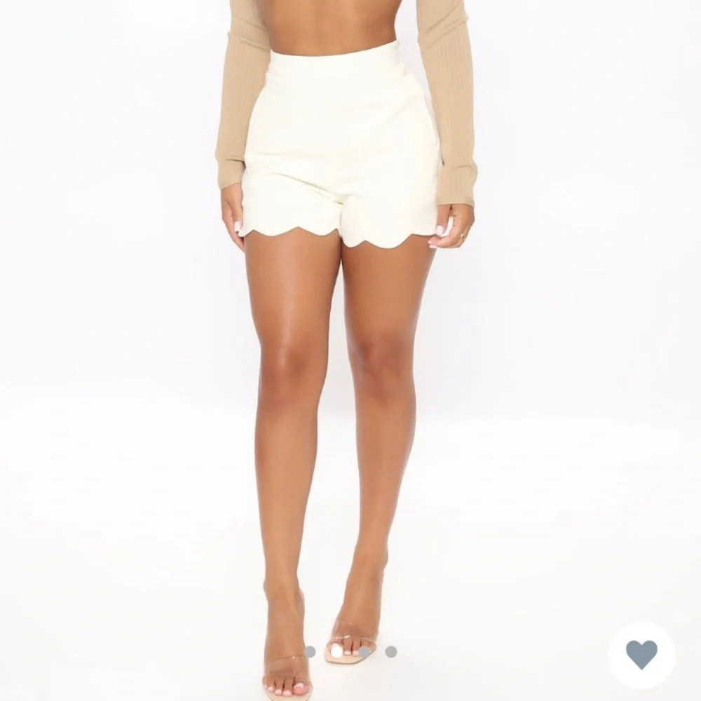 Cream shorts! - Picture 1 of 8